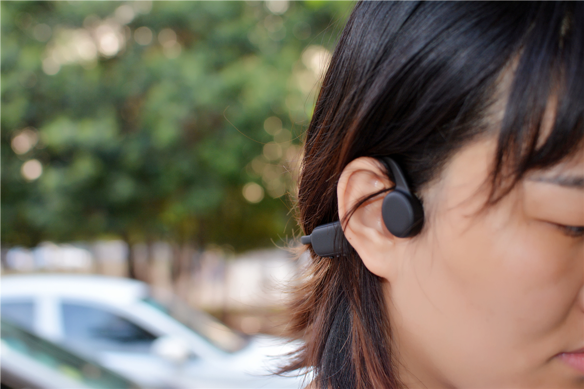 完美配置华为、苹果、小米，不入耳的舒适，骨传导耳机值得买吗？